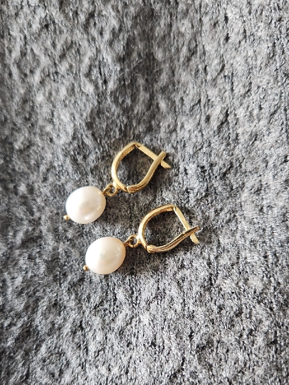Gold Pearl Drop Earrings - Elegant Women's Jewelry
